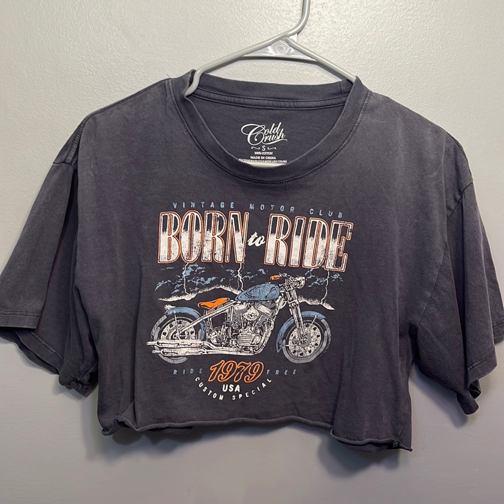 Cropped T-shirt